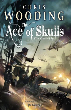 Chris Wooding The Ace of Skulls обложка книги