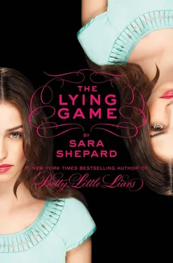 Sara Shepard The Lying Game обложка книги