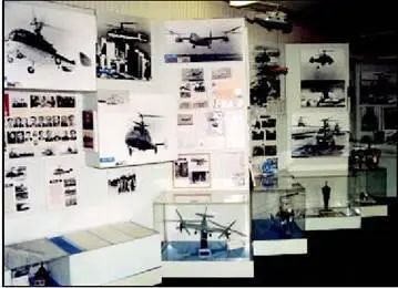 В центральном зале музея Автожир А7 спроектированный Камовым и построенный - фото 56