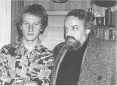 1980 год Слева Сергей Илюшенко Фото В Илюшенко Новая Деревня 3 июня - фото 12