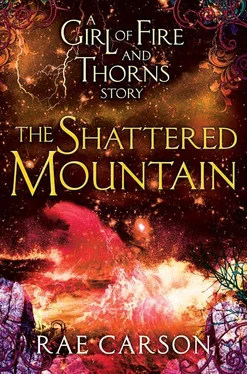 Rae Carson The Shattered Mountain обложка книги