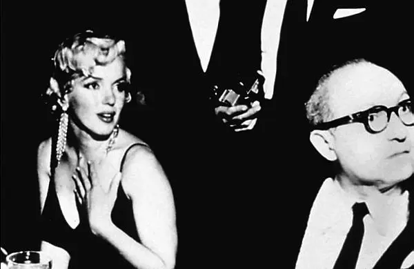 С Израилем Страсбергом 1953 г Она снова стала никем Она снова была одна Но - фото 108