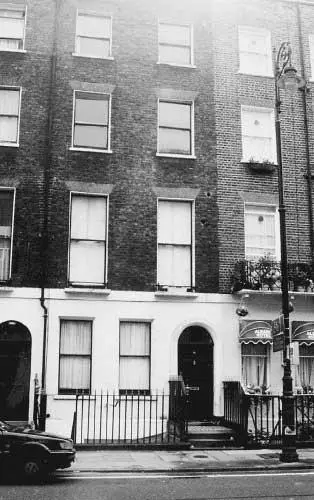 14 21 now 36 Tavistock Place 15 Cartoon cat Lenin attacked by Menshevik - фото 18