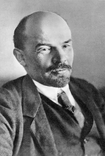 32 MS Nappelbaums official portrait of Lenin January 1918 33 Lenins - фото 36