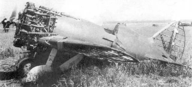 Брошенный на аэродроме истребитель И16 тип 10 с двигателем М25 Взлетает - фото 125