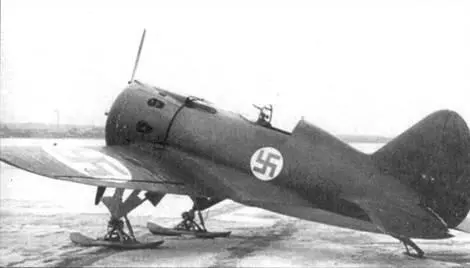 В качестве трофеев финнам достался одинединственный УТИ4 Изначально самолет - фото 58