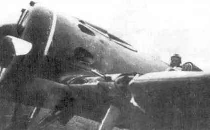 И16 тип 10 в кабине В Скобарихин Самолет получил повреждения при таране - фото 31
