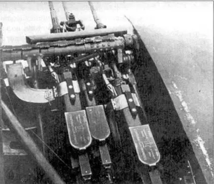 На переоборудованном в штурмовик самолете И16 заводской номер 9211 в - фото 45