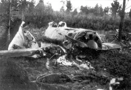 Еще один И16 приземлившийся во Франции в феврале 1938 г Самолет получил - фото 32