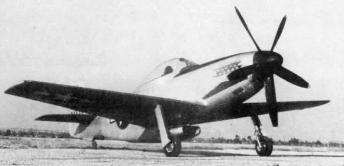 Два фото XP51G был оснащен экспериментальным мотором РоллсРойс 14 SM и - фото 181