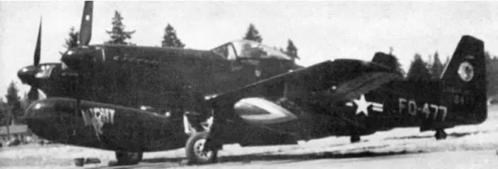 F82F Night Takeoff из 319й эскадрильи истребителейперехватчиков FIS с - фото 202