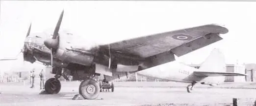 Ju88 с регистрацией ЕЕ205 и опознавательными знаками RAF на оценочных - фото 27