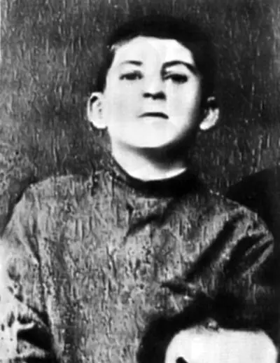 ИДжугашвили учащийся Горийского духовного училища 1890 г И Джугашвили - фото 4