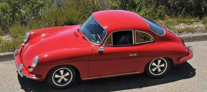 А вот тем кто водил Porsche 356 мотор сзади не мешал ничуть И книга Нейдера - фото 43