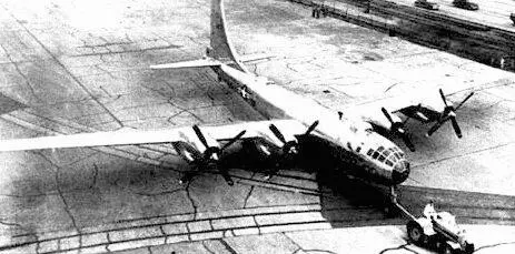Первый В50A июнь 1947 года аэродром фирмы Боинг Самолеты В50A оснащались - фото 162