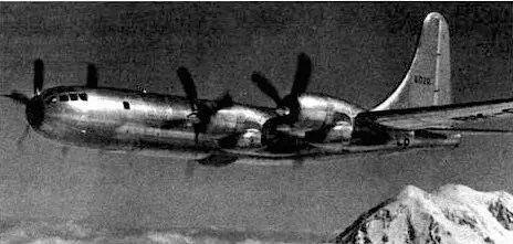 В50А над горой Рейньер штат Вашингтон 1948 год Более мощные двигатели - фото 165