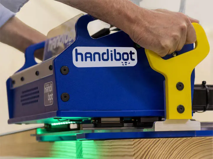 Handibot умеет работать с самыми разнообразными материалами дерево пластик - фото 65
