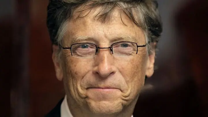 Но чем же таким занимается основатель Microsoft что тратит такие деньжищи а - фото 49