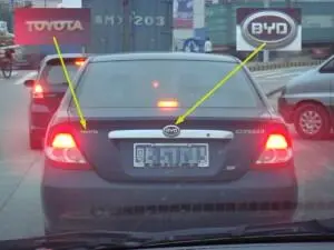 Поддельная Toyota Corolla с загадочным логотипом BYD Проявлений к слову - фото 46