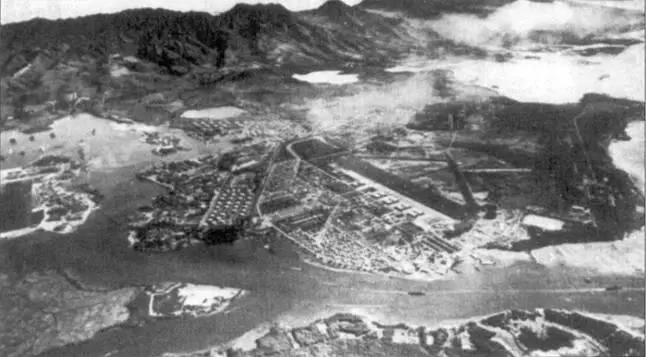 Панорама американской базы ПерлХарбор Снимок сделан в октябре 1941 года - фото 1