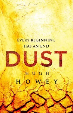 Hugh Howey Dust