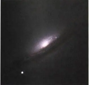 Рис 23 Вспышка сверхновой во внешней области галактики NGC 4526 В обычной - фото 283