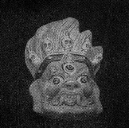Монгольская ритуальная маска Снаружи монастырь обнесен крепостной стеной с - фото 29