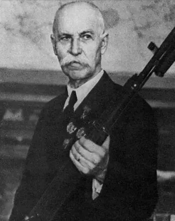Развитием конструкции винтовки 1933 г стал автоматический карабин 1934 г - фото 23