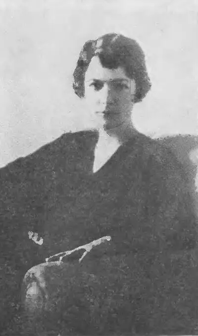 Супруга Хаббла миссис Грейс Хаббл 1931 г Э Хаббл п Р Толмен у макета - фото 15