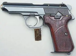 Общий вид и неполная разборка 765мм опытного пистолета Ракова - фото 14