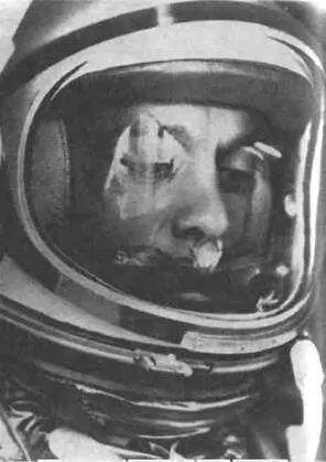 Пилот ракеты Редстоун Алан Шепард Мыс Канаверал штат Флорида 1961 год - фото 3
