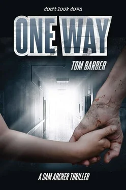 Tom Barber One Way обложка книги