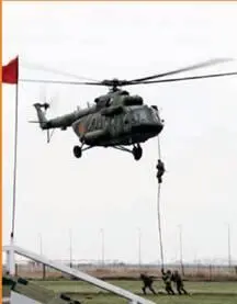 Демонстрация десантной операции В воздухе казахстанский Ми17В5 - фото 48