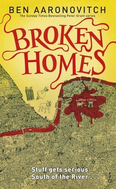 Ben Aaronovitch Broken Homes обложка книги