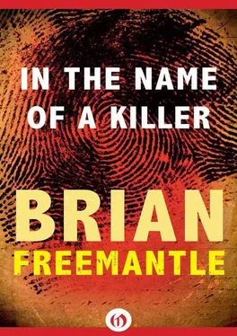 Brian Freemantle In the Name of a Killer обложка книги