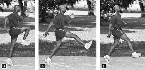 FAST FEET How to do it In this drill you run by taking short steps as - фото 103