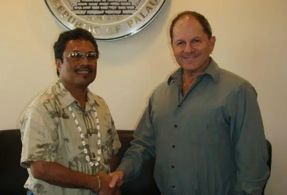Foster with Tommy Remengesau Jr President of the Republic of Palau in 2008 - фото 9