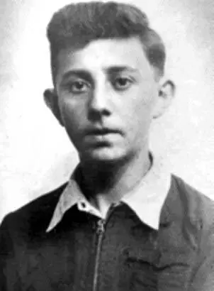 Юрек Блонес молодой командир боевой группы дислоцированной в районе щеточной - фото 22