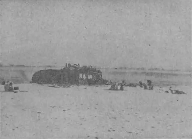 Становище эскимоса Аналько на северной стороне острова осень 1933 г - фото 39