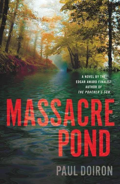 Paul Doiron Massacre Pond обложка книги