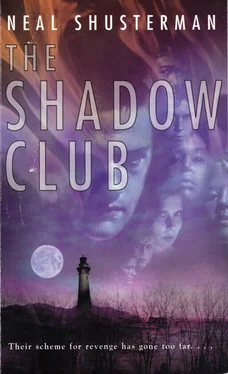 Нил Шустерман The Shadow Club обложка книги