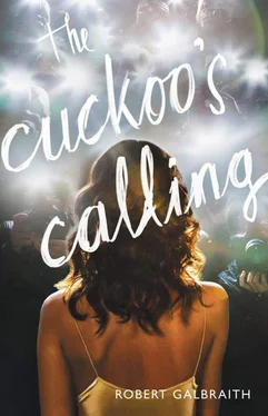 Robert Galbraith The Cuckoo's Calling обложка книги