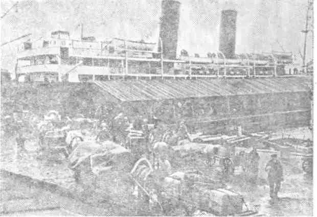 Бегство буржуазии из Архангельска В феврале 1920 года Север был освобожден от - фото 7