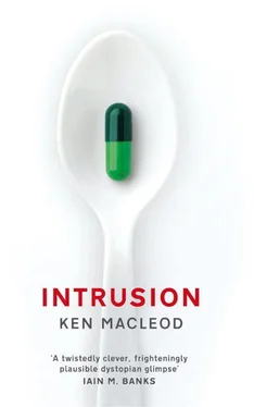 Ken MacLeod Intrusion обложка книги