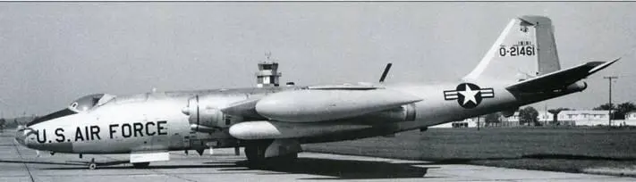 Самолет радиоэлектронной борьбы ЕВ57А Двойное назначение RB57A сыграло - фото 27