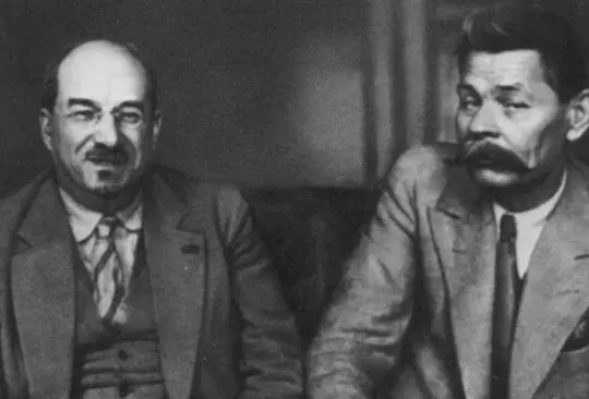 А В Луначарский и А М Горький 1929 г К С Станиславский А В - фото 23