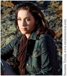 CHEVY STEVENS grew up on a ranch on Vancouver Island and still lives on the - фото 2