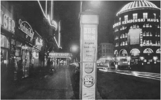 Images of Haus Vaterland The theatricalization in Haus Vaterland was extreme - фото 93