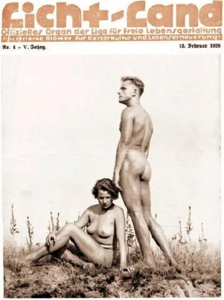 Photographers and gawkers who refused to disrobe were not admitted to - фото 194