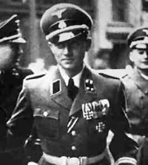 Вальтер Шелленберг с Железным крестом 1го класса на кармане Сохранилось - фото 20